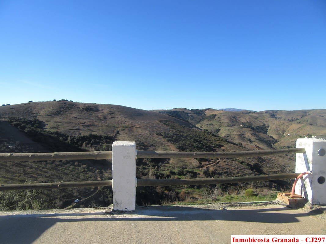 3 soveværelse Finca/Landehus til salg i Albondon med garage - € 215.000 (Ref: 4316731)