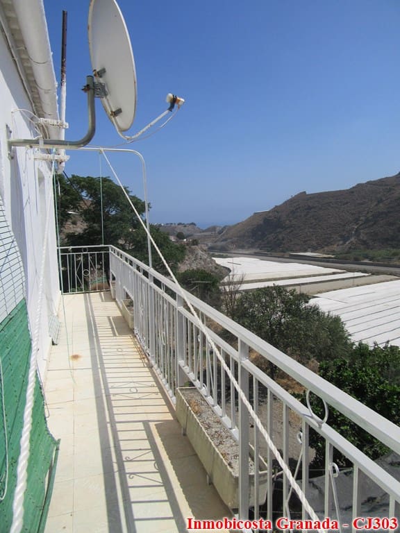 5 soveværelse Finca/Landehus til salg i Albunol med garage - € 130.000 (Ref: 4695118)