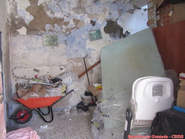 4 soverom Hus til salgs i Albuñol - € 25 000 (Ref: 4720461)