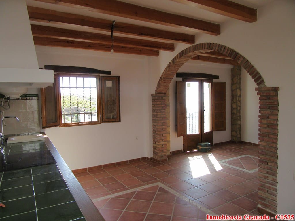 4 makuuhuone Omakotitalo myytävänä paikassa Albondon - 230 000 € (Ref: 4801130)