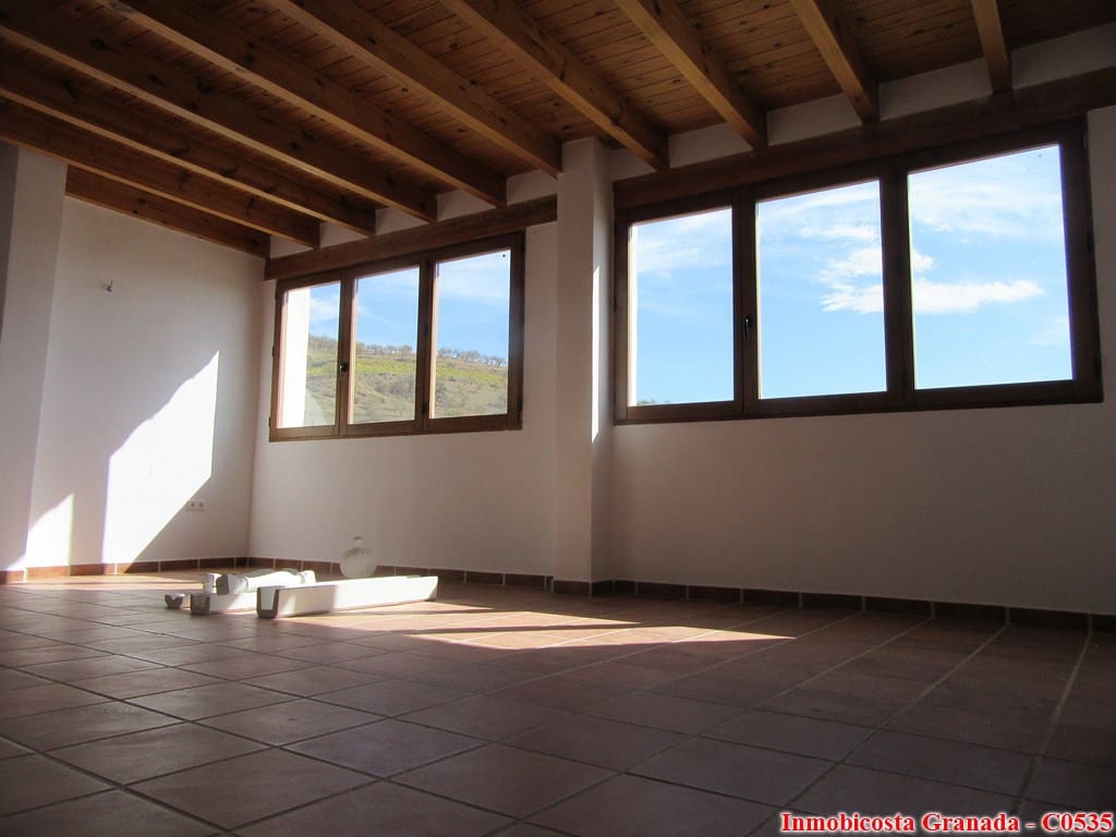 4 makuuhuone Omakotitalo myytävänä paikassa Albondon - 230 000 € (Ref: 4801130)