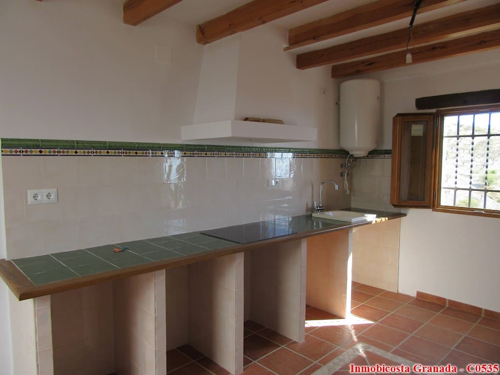 4 makuuhuone Omakotitalo myytävänä paikassa Albondon - 230 000 € (Ref: 4801130)