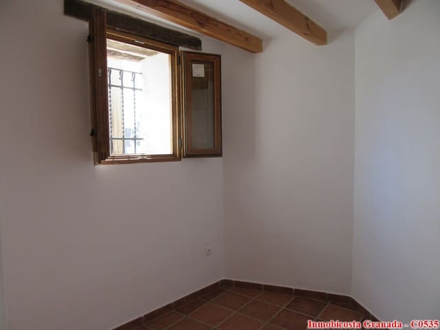 4 makuuhuone Omakotitalo myytävänä paikassa Albondón - 230 000 € (Ref: 4801130)