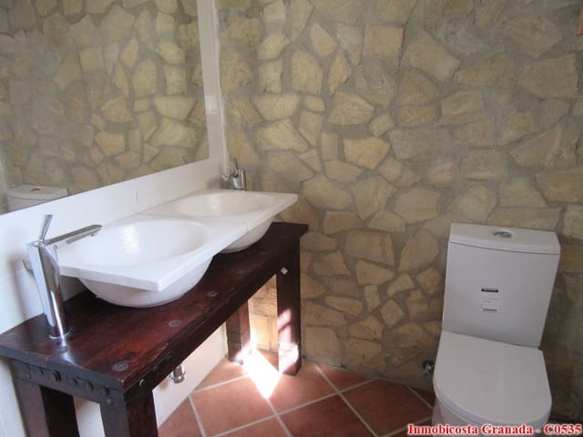 4 makuuhuone Omakotitalo myytävänä paikassa Albondón - 230 000 € (Ref: 4801130)