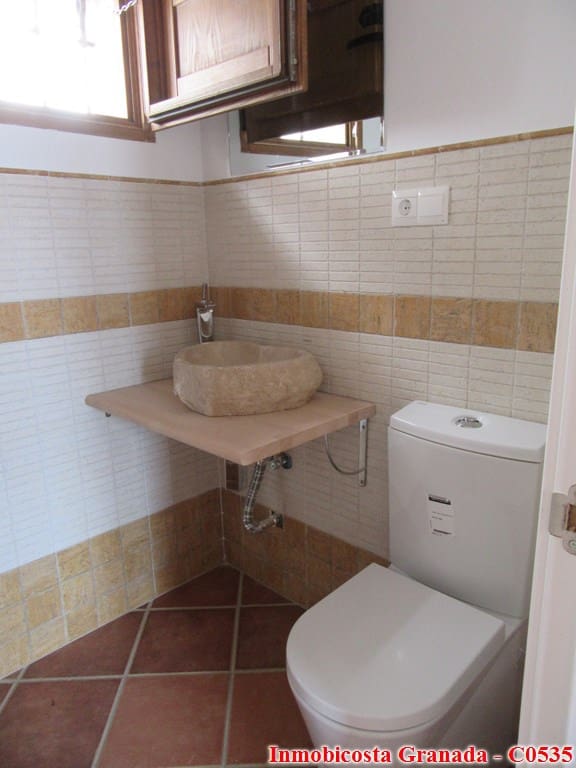 4 makuuhuone Omakotitalo myytävänä paikassa Albondon - 230 000 € (Ref: 4801130)