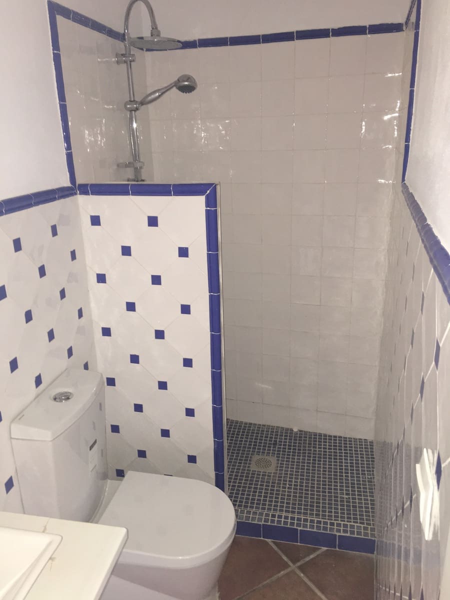 4 makuuhuone Omakotitalo myytävänä paikassa Albondon - 230 000 € (Ref: 4801130)