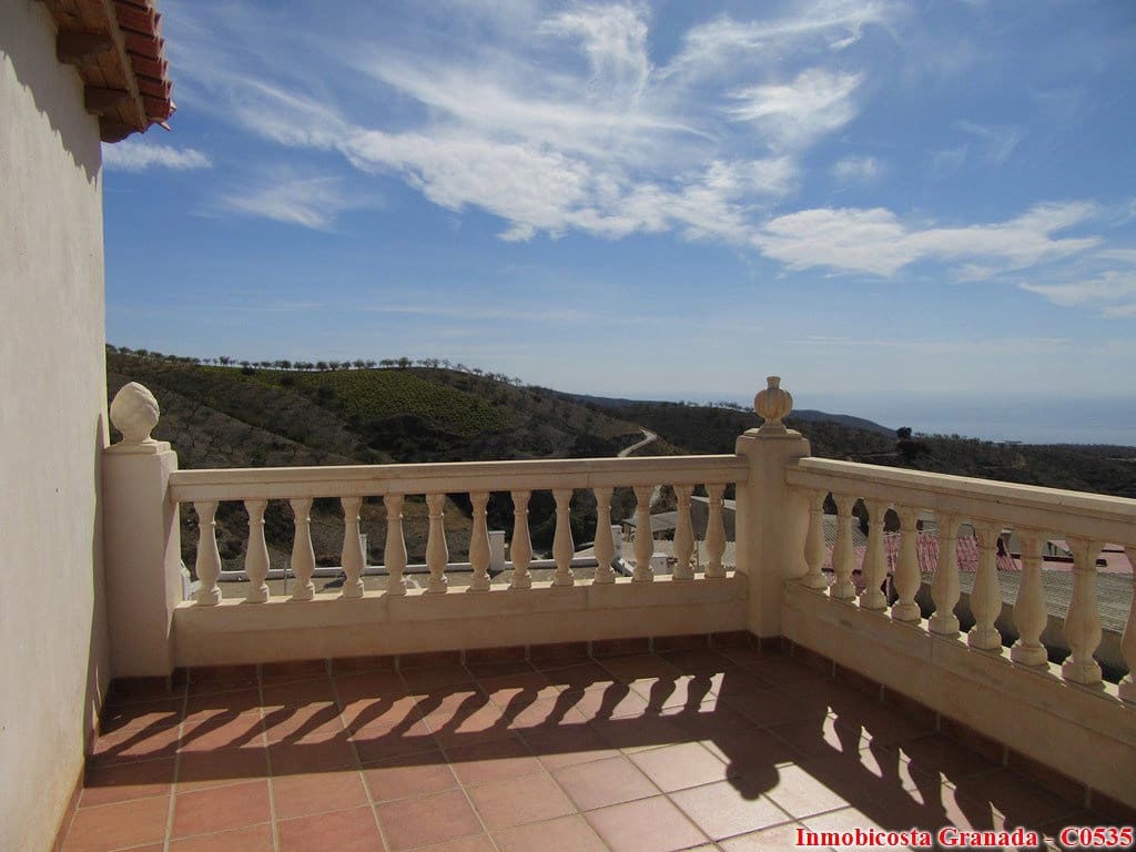 4 bedroom Townhouse for sale in Albondon - € 230,000 (Ref: 4801130)