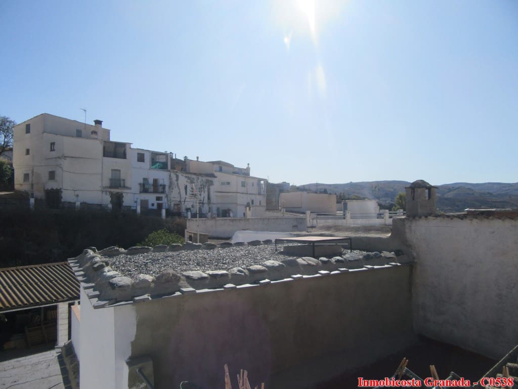 5 soveværelse Byhus til salg i Cadiar - € 105.000 (Ref: 4960111)