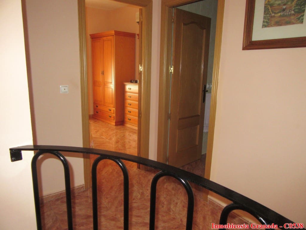 5 soveværelse Byhus til salg i Cadiar - € 105.000 (Ref: 4960111)