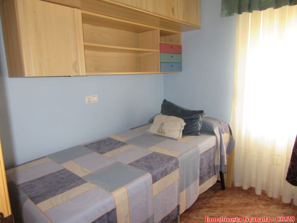 5 soveværelse Byhus til salg i Cadiar - € 105.000 (Ref: 4960111)