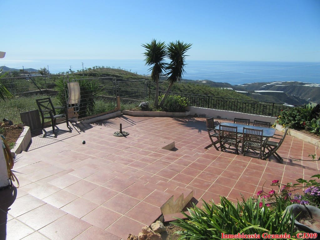 3 bedroom Finca/Country House for sale in La Rabita, Albuñol €