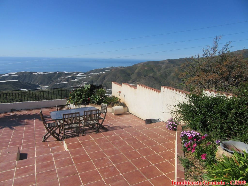 3 bedroom Finca/Country House for sale in La Rabita, Albuñol €