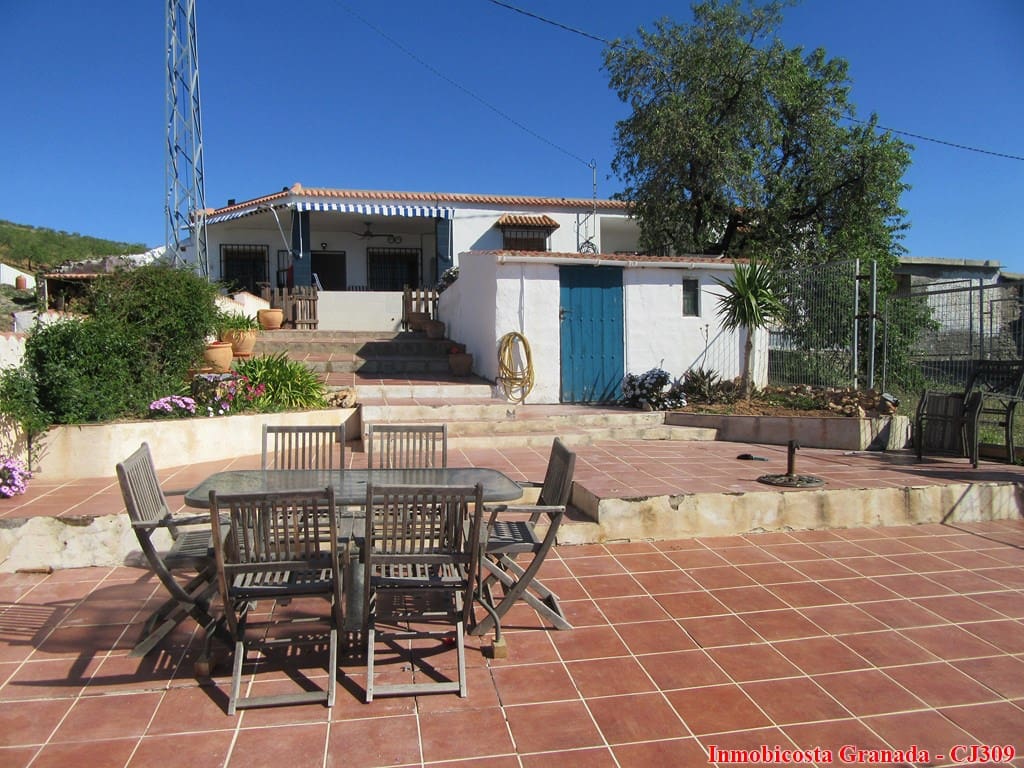 3 bedroom Finca/Country House for sale in La Rabita, Albuñol €
