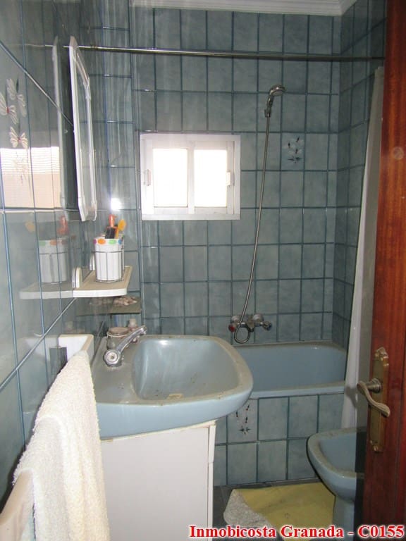 3 soveværelse Byhus til salg i Albondon - € 48.000 (Ref: 534419)