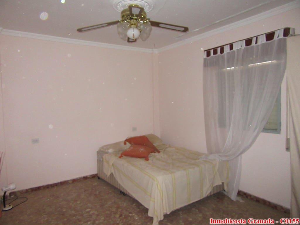 3 soveværelse Byhus til salg i Albondon - € 48.000 (Ref: 534419)