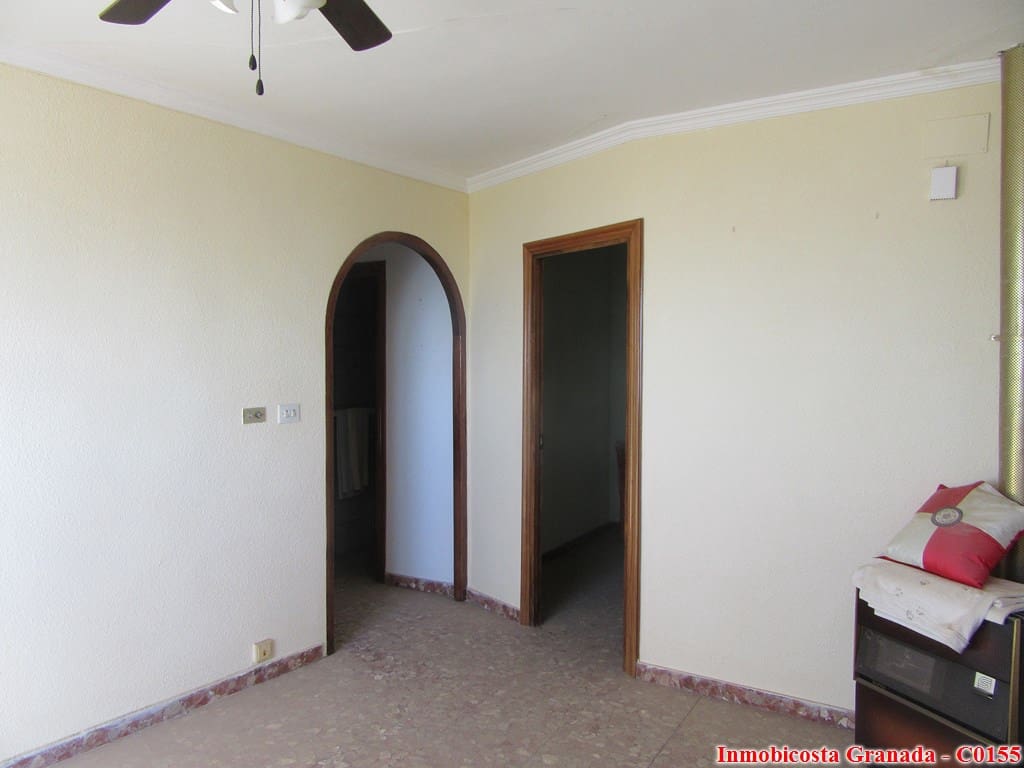 3 soveværelse Byhus til salg i Albondon - € 48.000 (Ref: 534419)