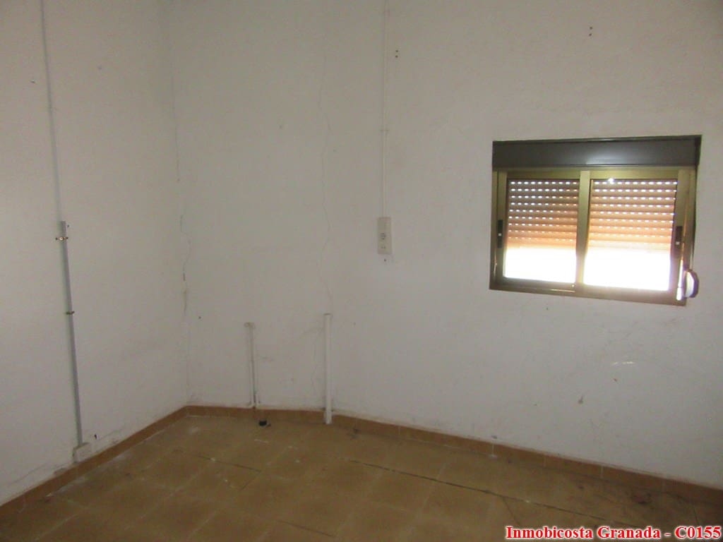 3 soveværelse Byhus til salg i Albondon - € 48.000 (Ref: 534419)