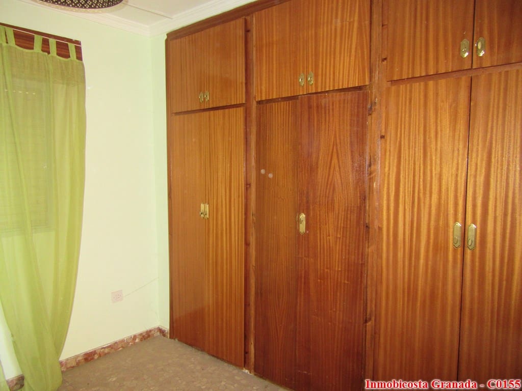 3 soveværelse Byhus til salg i Albondon - € 48.000 (Ref: 534419)