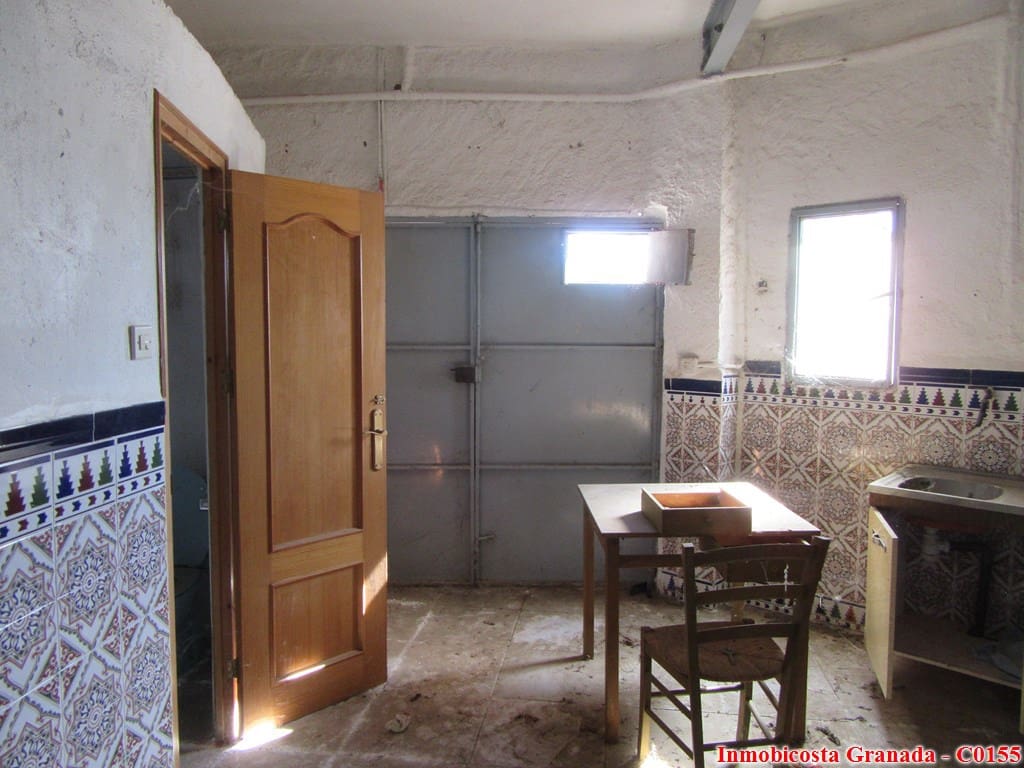 3 soveværelse Byhus til salg i Albondon - € 48.000 (Ref: 534419)