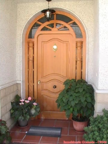 4 bedroom Townhouse for sale in Albuñol with garage - € 500,000 (Ref: 5512995)