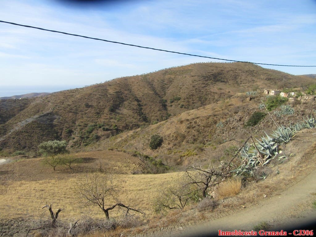 4 soveværelse Finca/Landehus til salg i Albondon med garage - € 122.000 (Ref: 5580507)