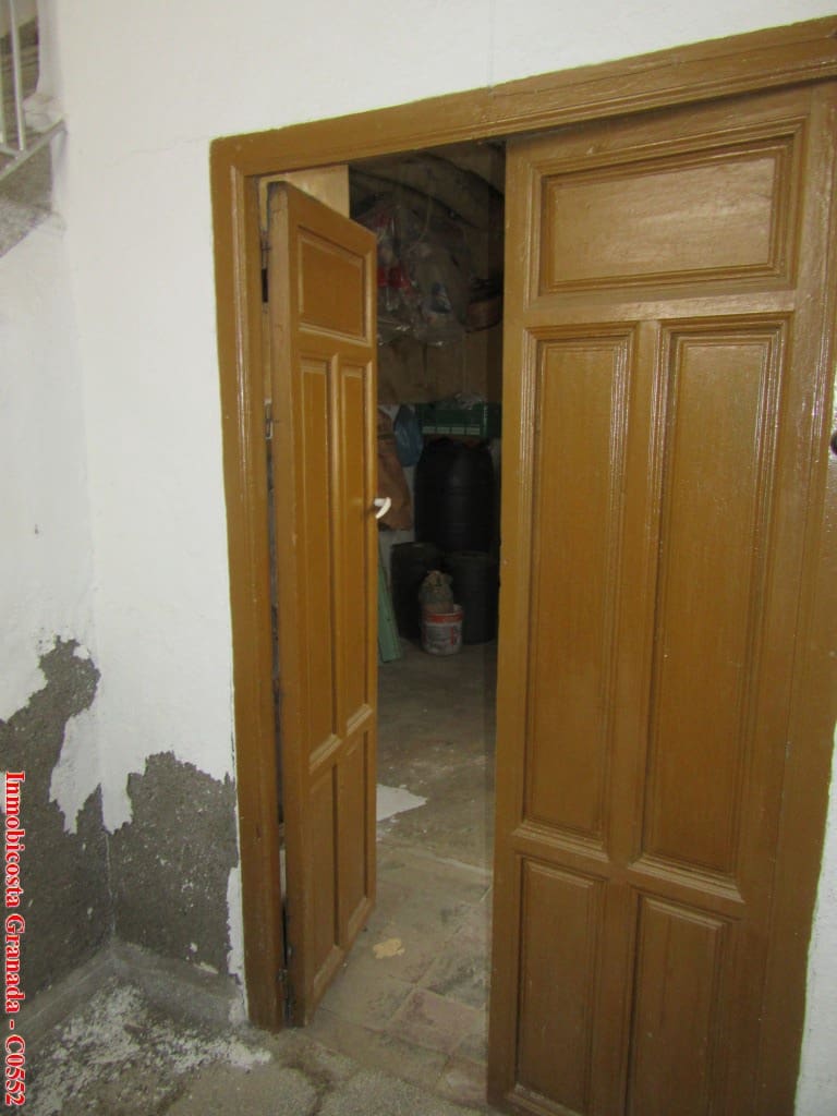 5 soveværelse Byhus til salg i Albondon med garage - € 60.000 (Ref: 5803019)