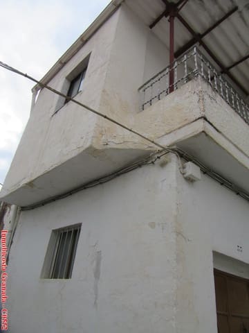 5 makuuhuone Omakotitalo myytävänä paikassa Albondón mukana 
autotalli - 60 000 € (Ref: 5803019)