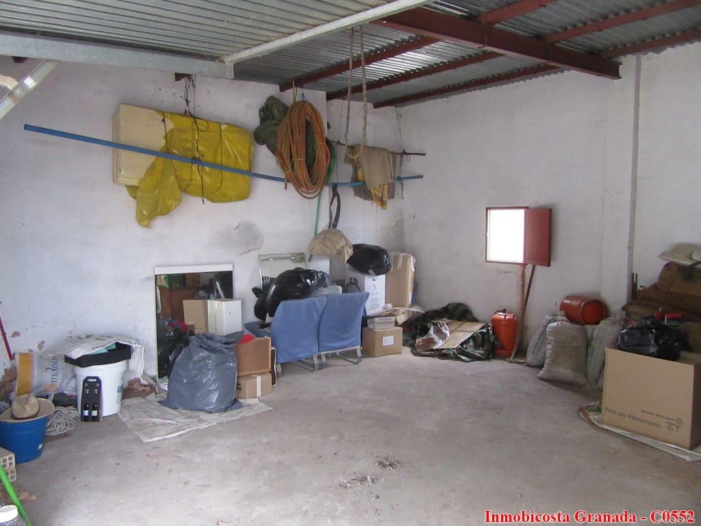 5 soveværelse Byhus til salg i Albondon med garage - € 60.000 (Ref: 5803019)