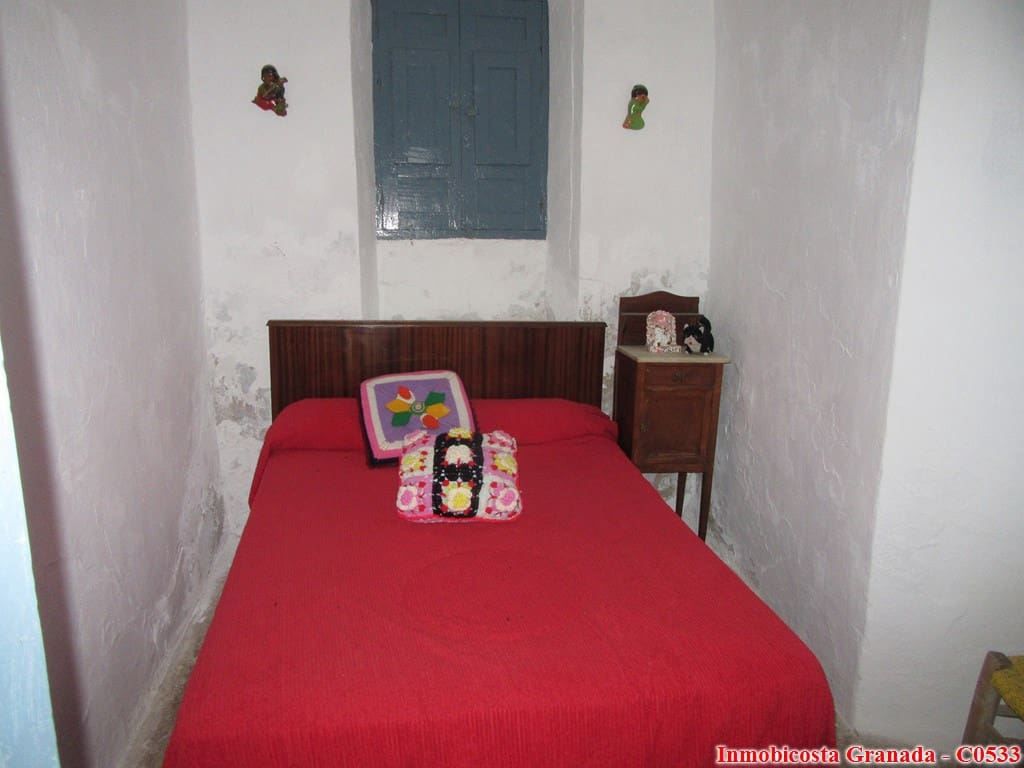 3 soveværelse Byhus til salg i Albondon - € 55.000 (Ref: 5884657)