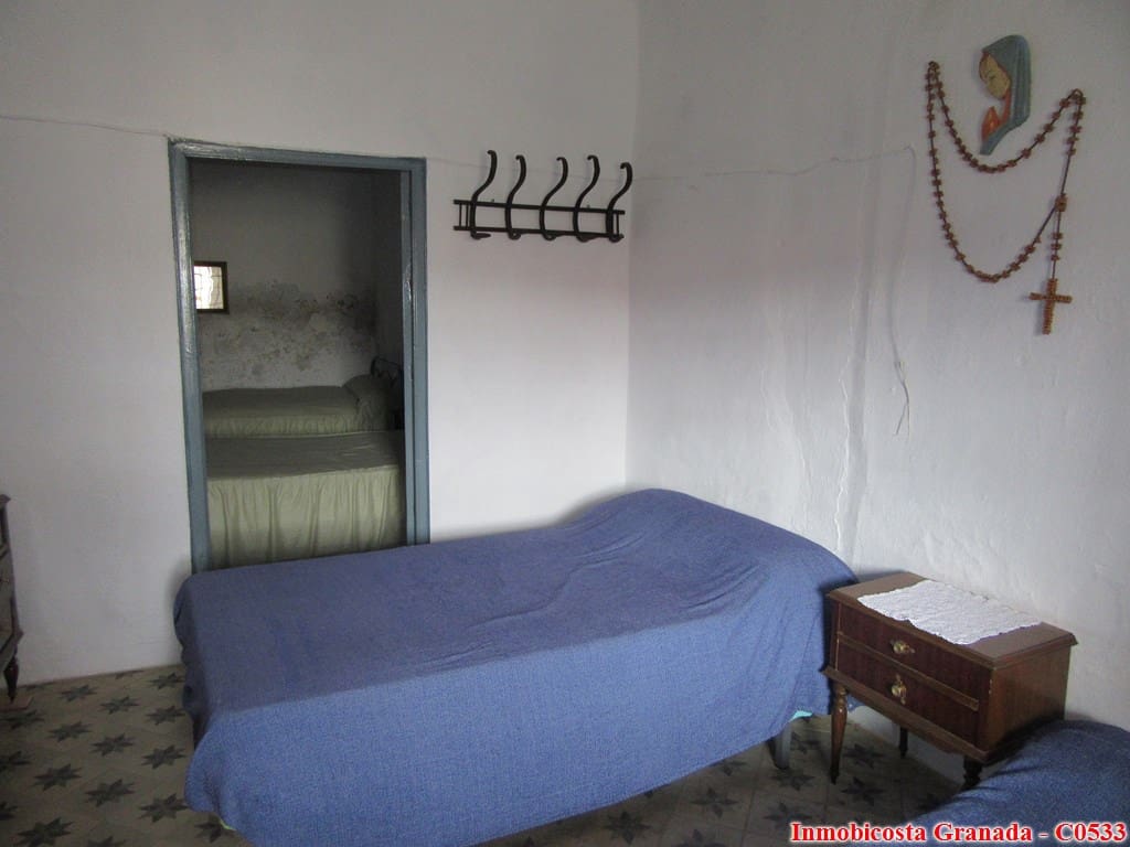 3 soveværelse Byhus til salg i Albondon - € 55.000 (Ref: 5884657)