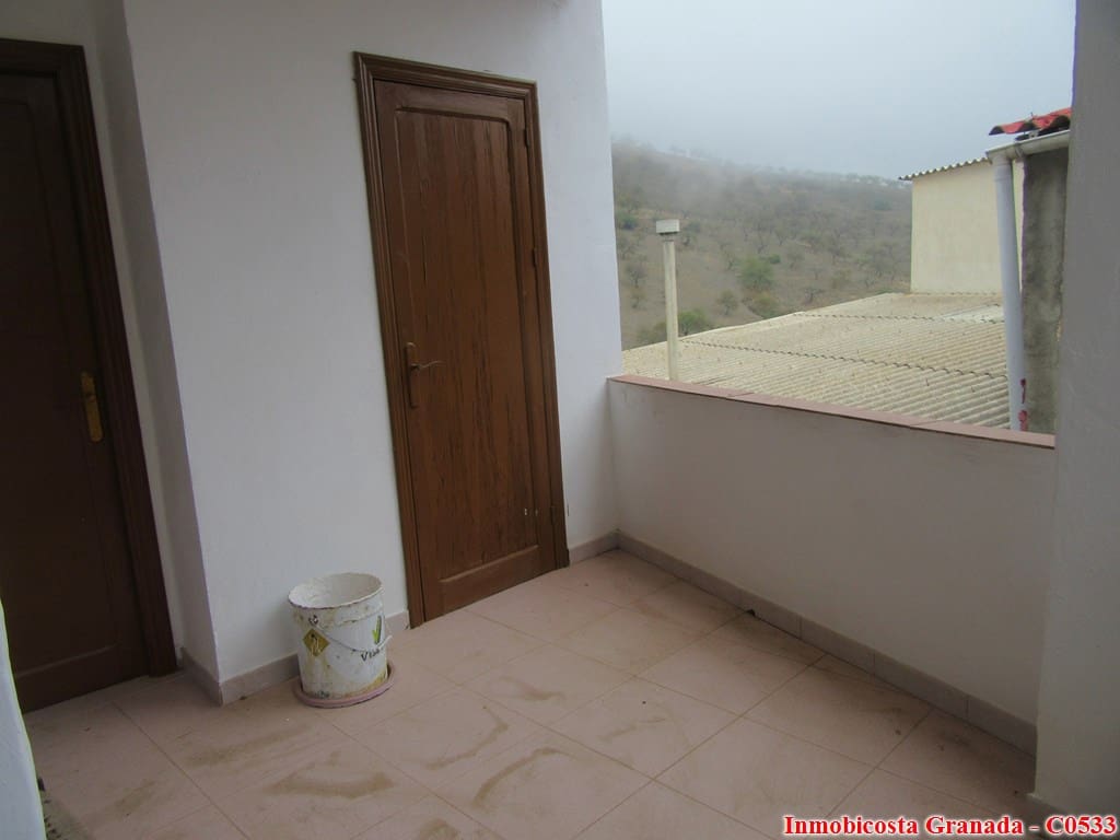 3 soveværelse Byhus til salg i Albondon - € 55.000 (Ref: 5884657)