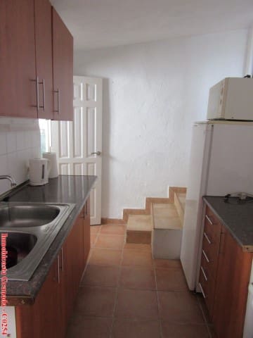 10 soverom Kommersiell til salgs i Albondon med garasje - € 135 000 (Ref: 6137002)