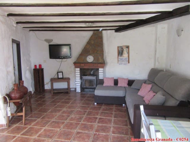 10 soveværelse Byhus til salg i Albondon med garage - € 135.000 (Ref: 6137003)