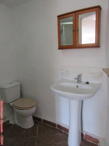 10 bedroom Townhouse for sale in Albondon with garage - € 135,000 (Ref: 6137003)