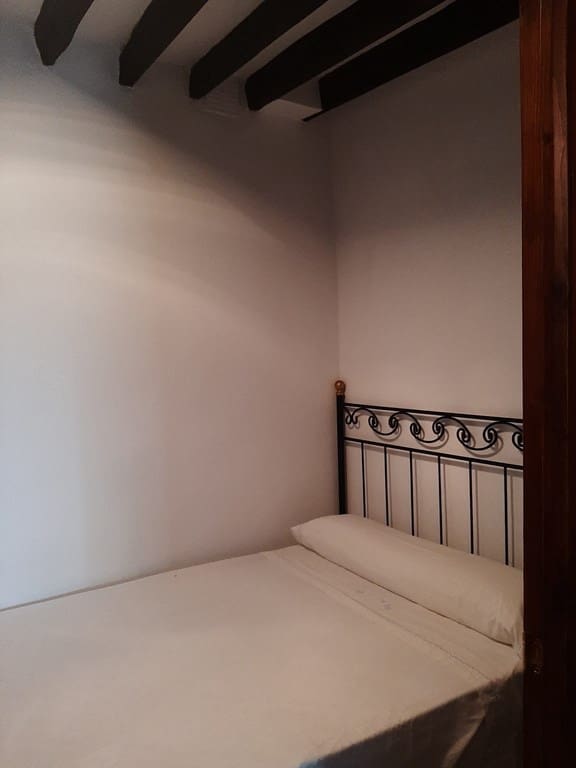 9 soveværelse Byhus til salg i Albunol med garage - € 325.000 (Ref: 6264373)