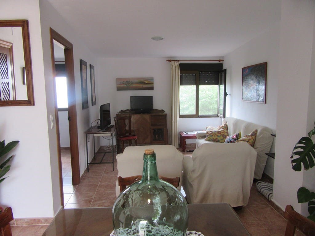 9 soveværelse Byhus til salg i Albunol med garage - € 325.000 (Ref: 6264373)