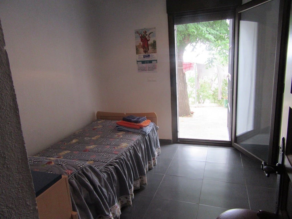 9 soveværelse Byhus til salg i Albunol med garage - € 325.000 (Ref: 6264373)