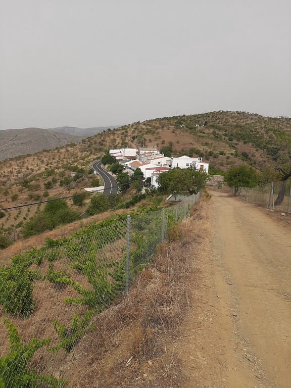 9 soveværelse Byhus til salg i Albunol med garage - € 325.000 (Ref: 6264373)