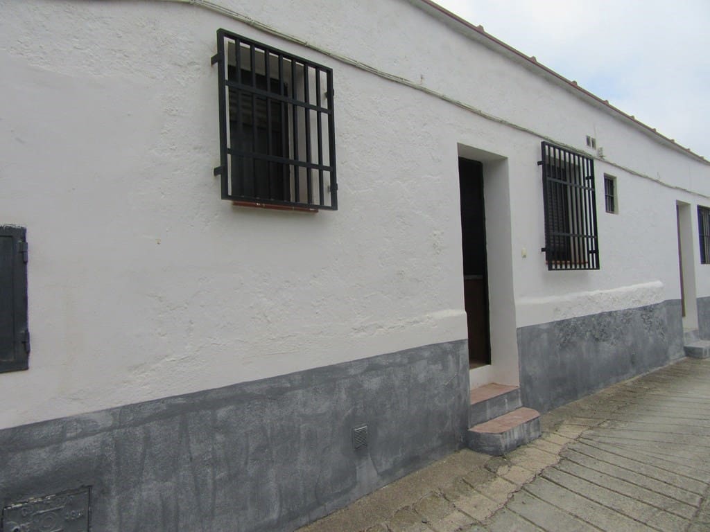 9 soveværelse Byhus til salg i Albunol med garage - € 325.000 (Ref: 6264373)