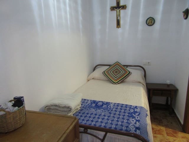9 slaapkamer Huis te koop in Albuñol met garage - € 325.000 (Ref: 6264373)