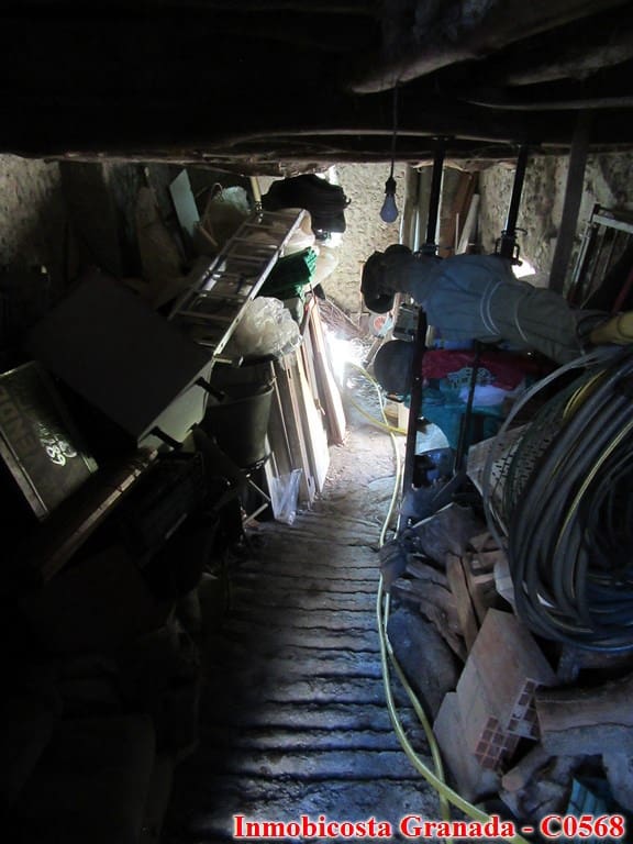 6 bedroom Townhouse for sale in Mecina Bombaron with pool - € 150,000 (Ref: 6475418)