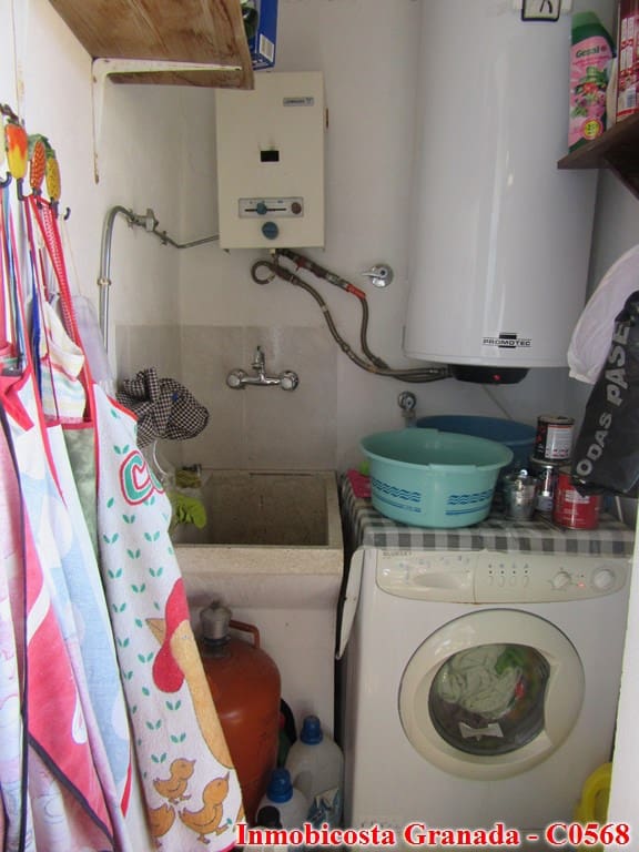 6 bedroom Townhouse for sale in Mecina Bombaron with pool - € 150,000 (Ref: 6475418)