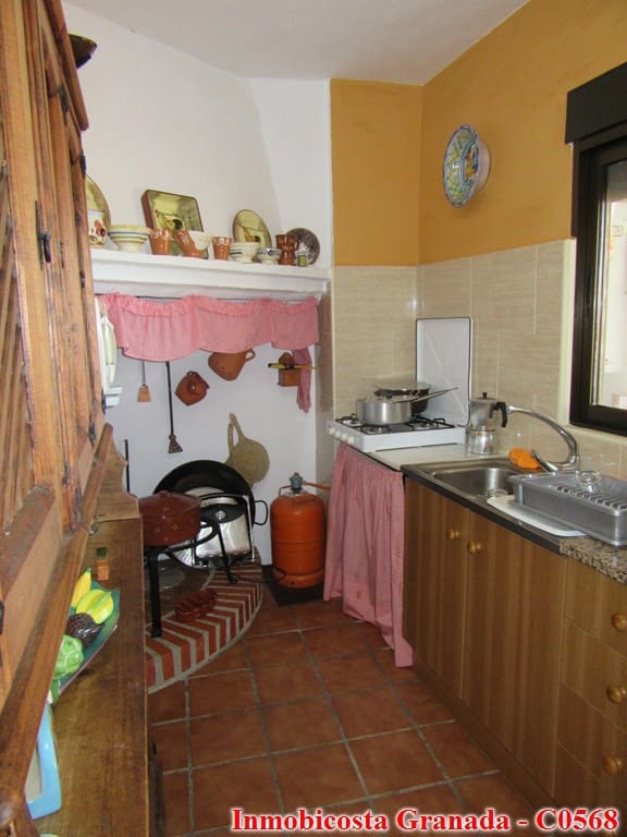 6 bedroom Townhouse for sale in Mecina Bombaron with pool - € 150,000 (Ref: 6475418)