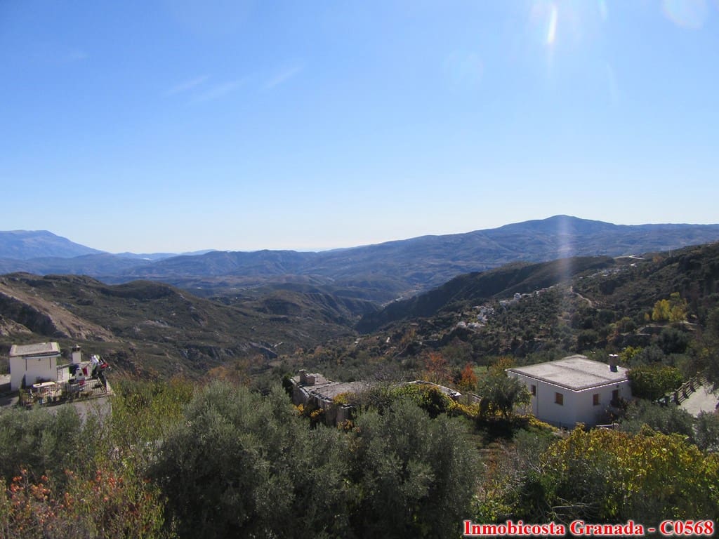 6 bedroom Townhouse for sale in Mecina Bombaron with pool - € 150,000 (Ref: 6475418)