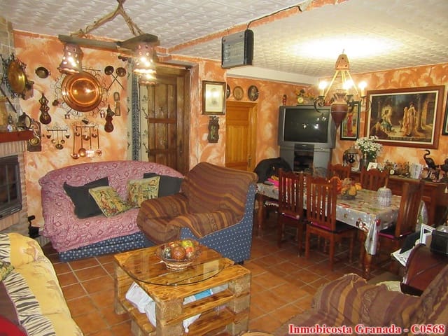 6 soveværelse Byhus til salg i Mecina Bombaron, Alpujarra de la Sierra med swimmingpool - € 150.000 (Ref: 6475418)