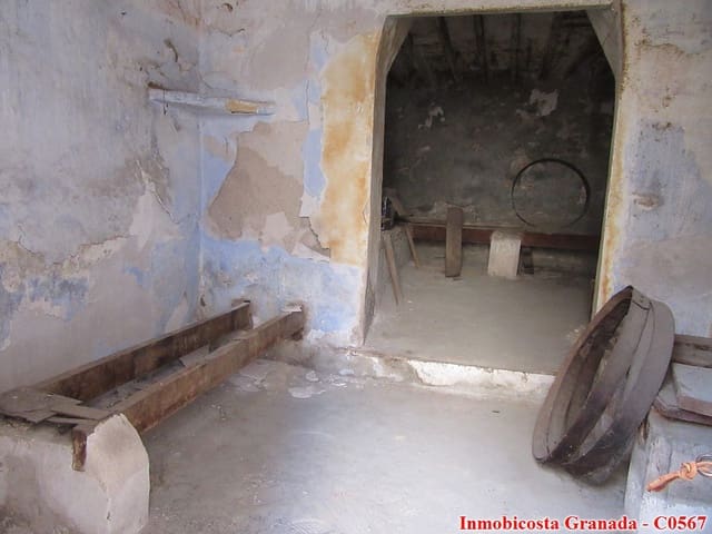 Hus til salgs i Albuñol - € 23 000 (Ref: 6507194)