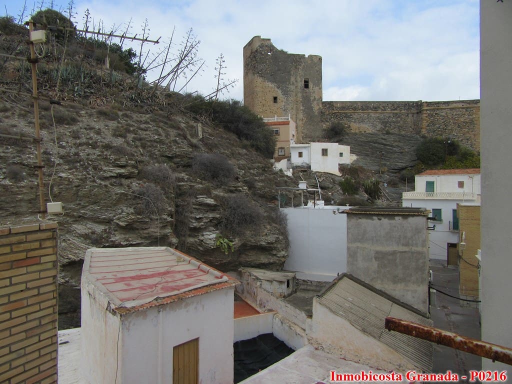 5 soveværelse Lejlighed til salg i La Rabita - € 120.000 (Ref: 6697146)