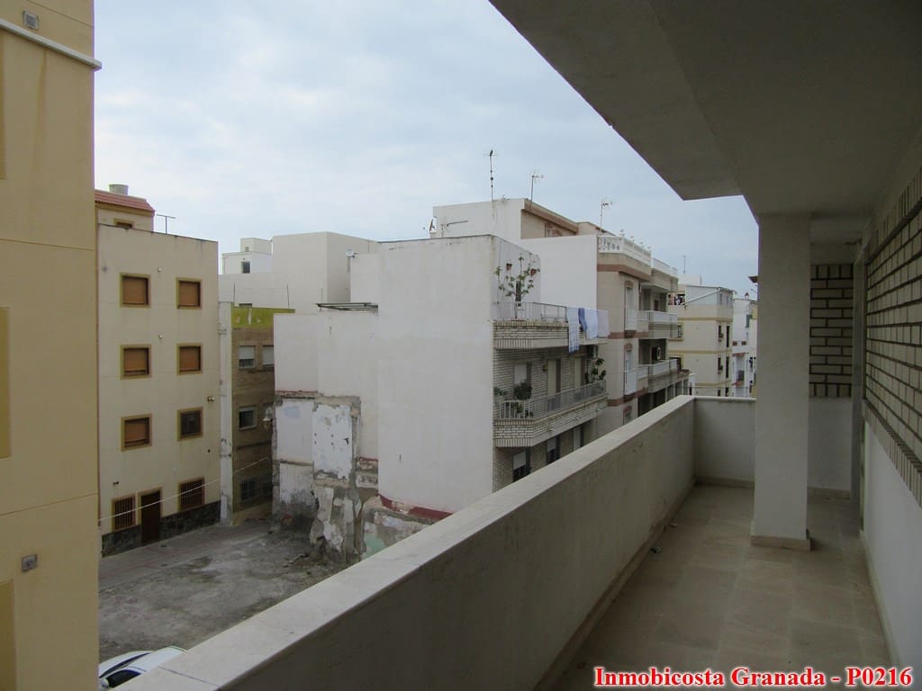 5 soveværelse Lejlighed til salg i La Rabita - € 120.000 (Ref: 6697146)