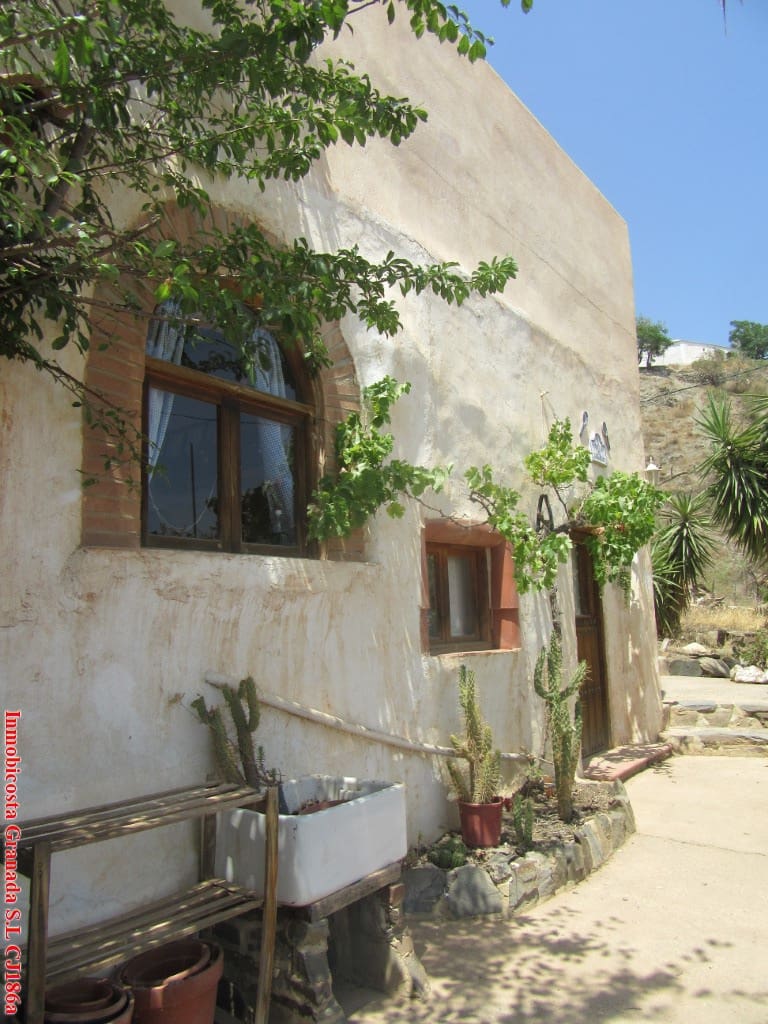 Finca/Casa Rural de 2 habitaciones en Albondón en venta - 70.000 € (Ref: 6988845)