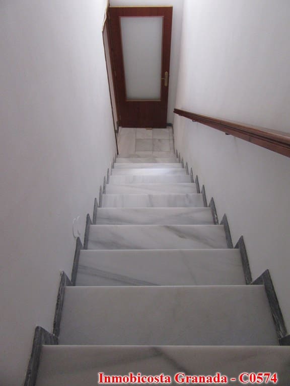 4 soveværelse Byhus til salg i Alfornon med garage - € 80.000 (Ref: 7032630)